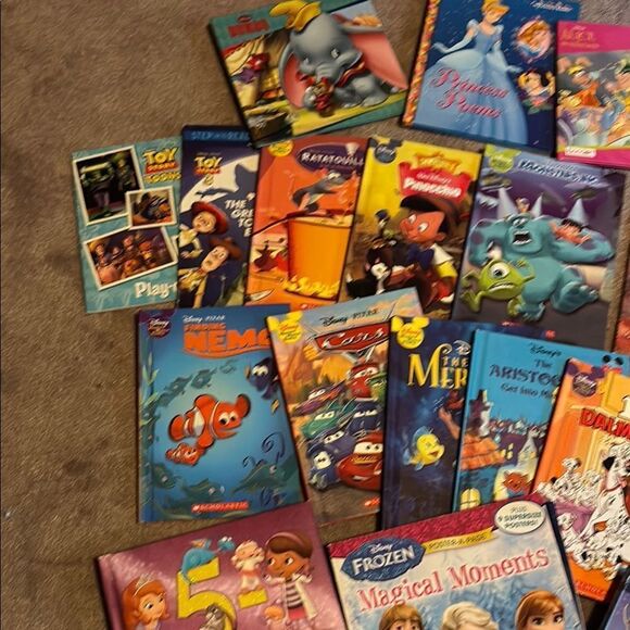 Disney Kids Storybook Collection - Picture 4 of 7